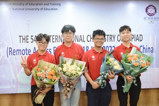 Việt Nam lọt top 10 quốc gia đạt kết quả cao nhất kỳ thi Olympic quốc tế 2022